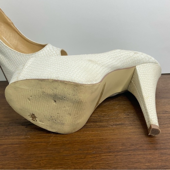 Charlotte Russe Beige Reptile Print Peep Toe Pumps - Picture 6 of 11